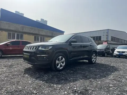 Jeep 指南者 2017