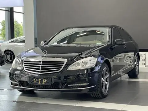 Mercedes-Benz S-Class 2012