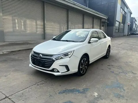 BYD 秦DM 2015