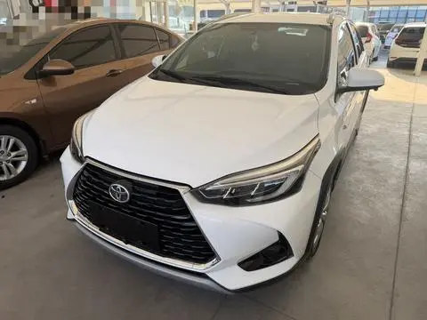 Toyota YARIS L 2022