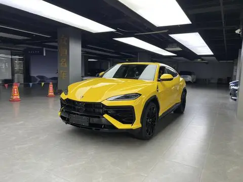 Lamborghini Urus SE 2026