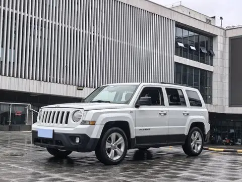 Jeep 自由客 2014