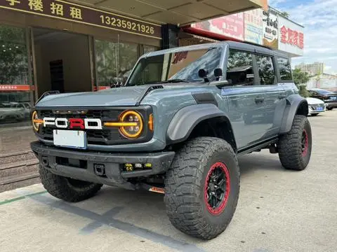 Ford Bronco 2024