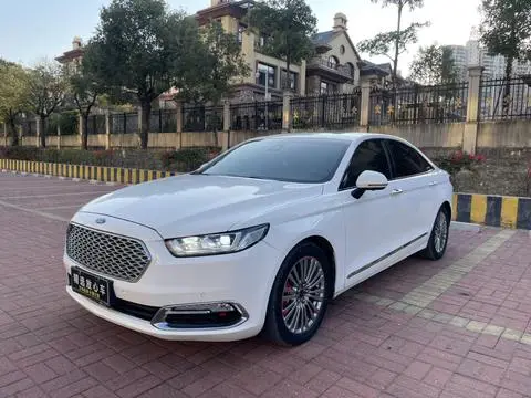 Ford 金牛座 2015