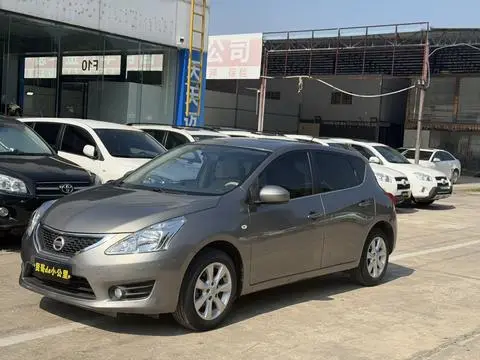 Nissan 骐达TIIDA 2011