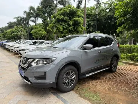Nissan X-Trail 2025
