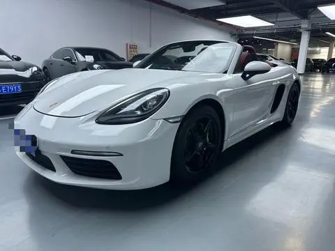 Porsche 718 2016