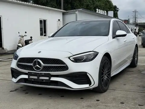 Mercedes-Benz C-Class 2024