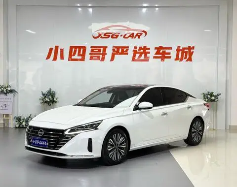 Nissan Teana 2022 — фото 1