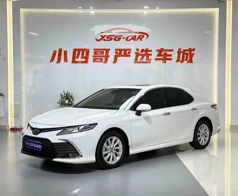 Toyota Camry 2021