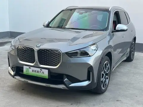 BMW iX1 2023 — фото 1