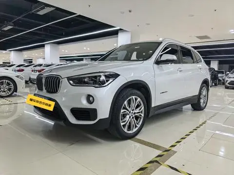 BMW X1 2018 — фото 1