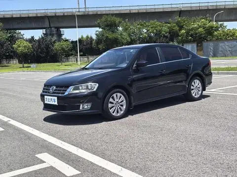 Volkswagen Lavida 2015