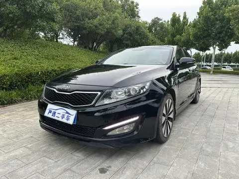 Kia K5 2011