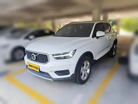 Volvo XC40 2021