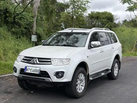 Mitsubishi 帕杰罗·劲畅 2013