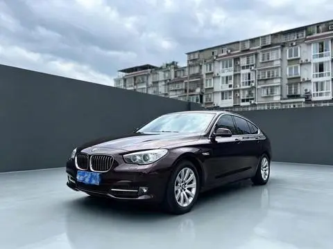 BMW 5 Series GT 2013 — фото 1