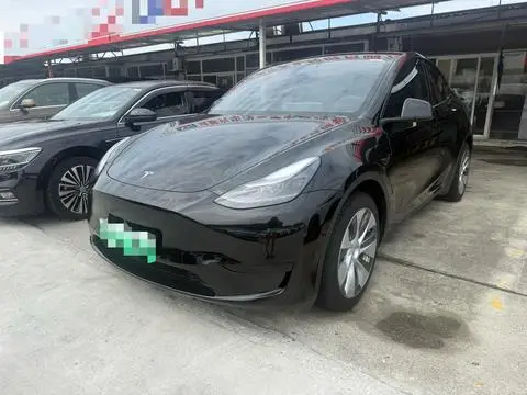 Tesla Model Y 2022 — фото 1