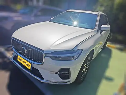 Volvo XC60 2022