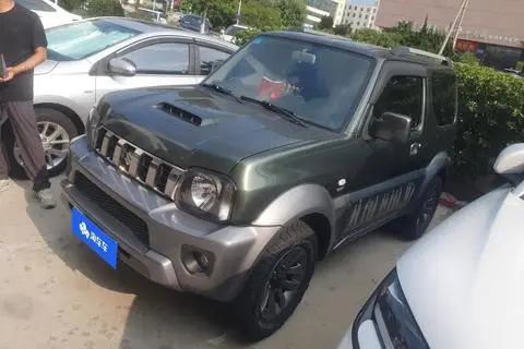 Suzuki 吉姆尼 2015