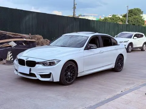 BMW 3 Series 2018 — фото 1