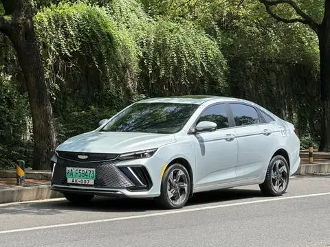 Geely 帝豪L HiP 2022