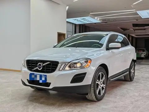 Volvo XC60 2012 — фото 1