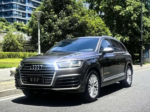 Audi Q7 2016