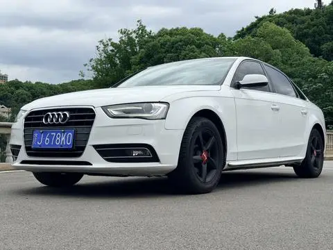Audi A4L 2012