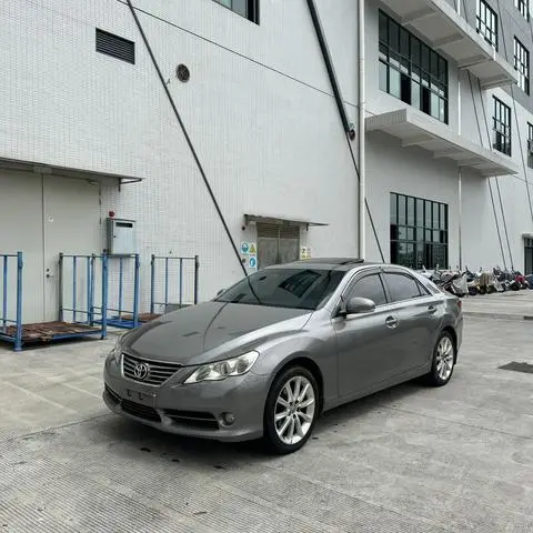 Toyota Reiz 2010