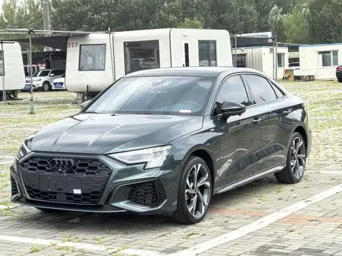 Audi A3 2023 — фото 1