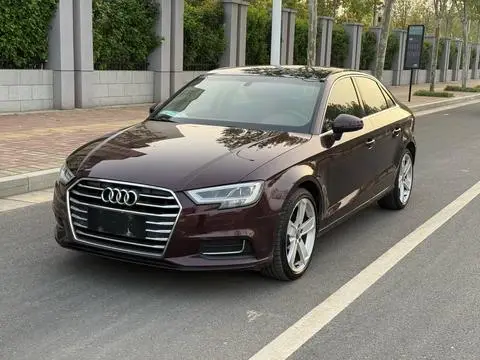 Audi A3 2017 — фото 1