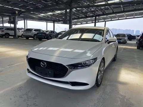 Mazda 3 昂克赛拉 2022 — фото 1