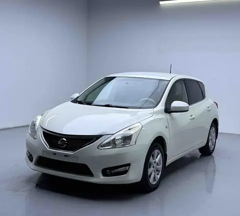 Nissan 骐达TIIDA 2011