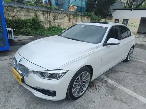 BMW 3 Series 2019 — фото 1
