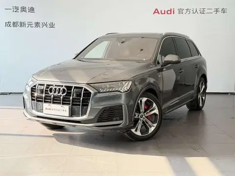 Audi Q7 2020 — фото 1