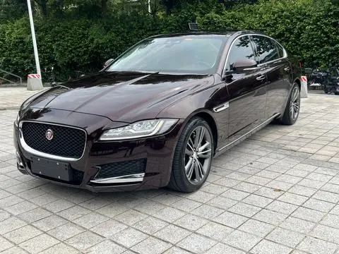 Jaguar XFL 2018