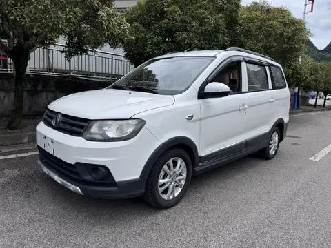 Dongfeng 风光360 2015 — фото 1