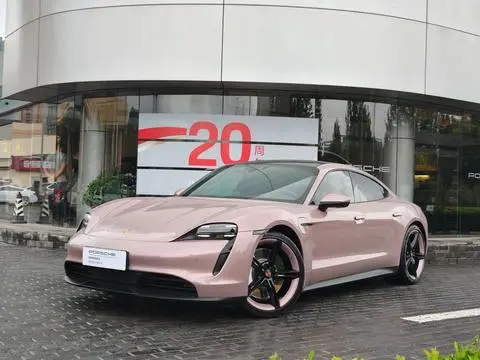 Porsche Taycan 2020 — фото 1