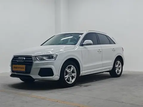 Audi Q3 2017 — фото 1