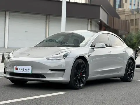 Tesla Model 3 2020