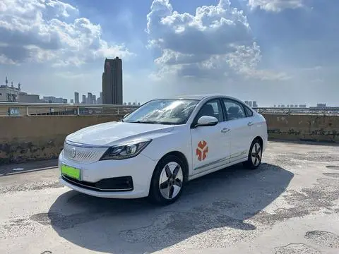 Dongfeng E70 2020