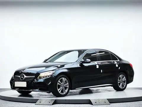 Mercedes-Benz C-Class 2021