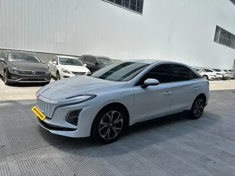 Hongqi E-QM5 2024