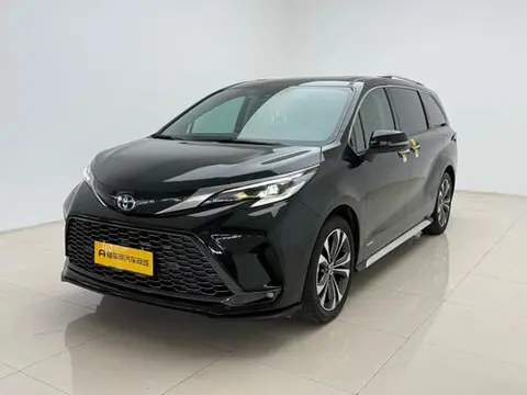Toyota Granvia 2023
