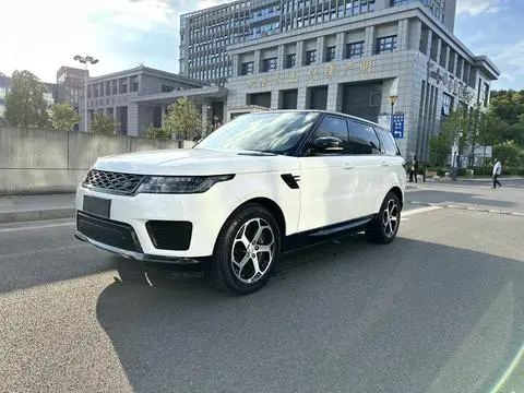Land Rover 揽胜运动PHEV 2019