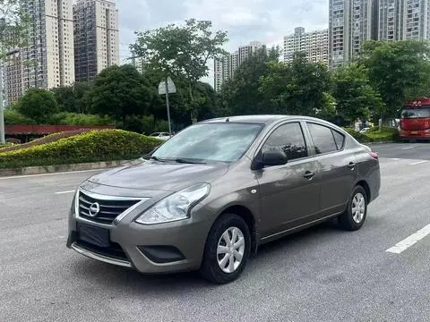 Nissan 阳光 2016