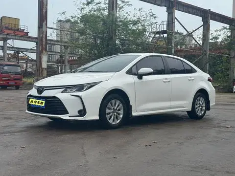 Toyota Corolla 2019 — фото 1