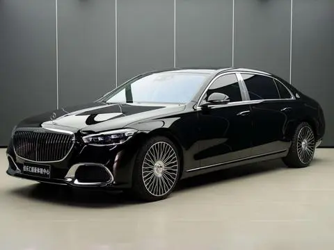 Mercedes-Benz 迈巴赫S-Class 2023
