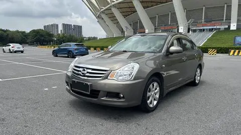 Nissan 轩逸 2012